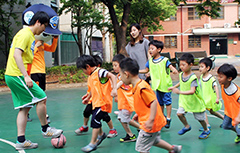 [CJE&M] 넷마블, 이화어린이집 아이들과 축구교실 ‘차구차구’ 개최